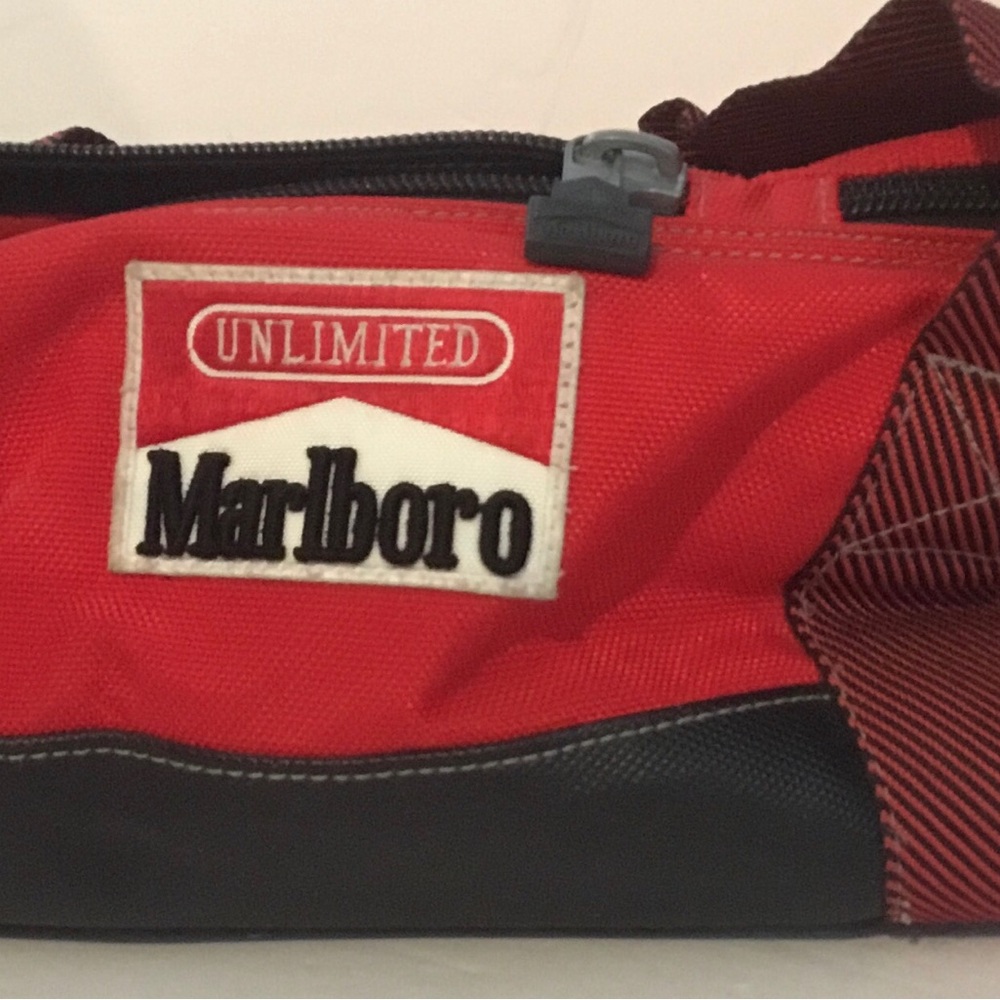 Marlboro Unlimited soft red cooler.  2 compartments.Vintage